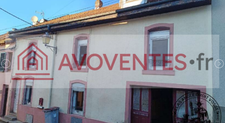 Vente aux enchères d'une maison avec jardin à Senones, mise à prix : 34.000 €